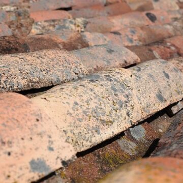Roof tiles